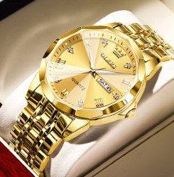 Classic analog watch with leather strap